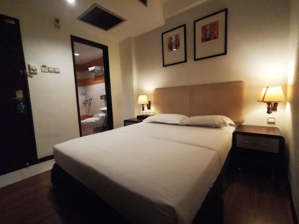 Ritz Garden Hotel Ipoh Bagian luar foto