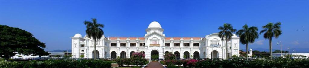 Ritz Garden Hotel Ipoh Bagian luar foto