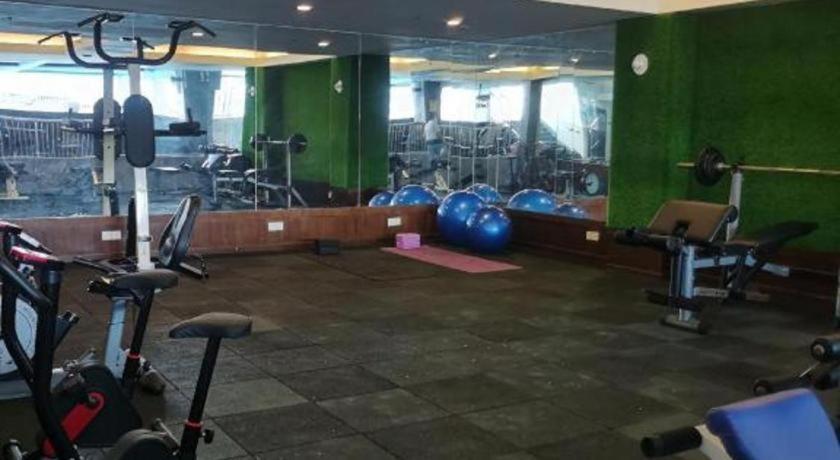 Ritz Garden Hotel Ipoh Bagian luar foto